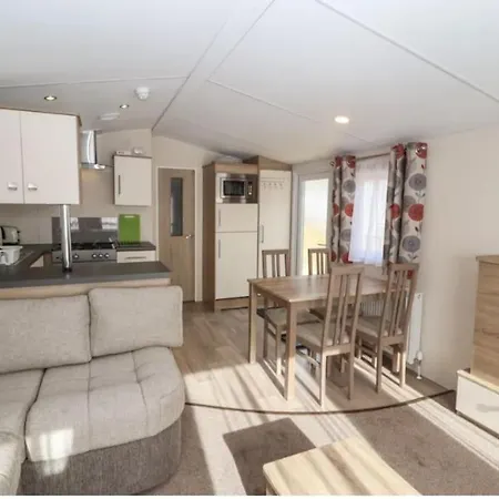 Rhodes Retreat, District *