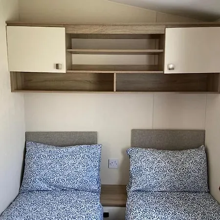 Rhodes Retreat, District *