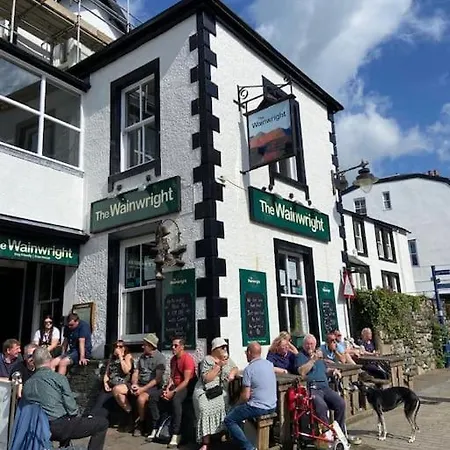 Rhodes Retreat, District